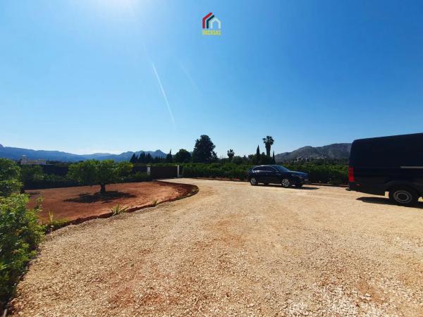 Casa independiente en calle Assagador s/n
