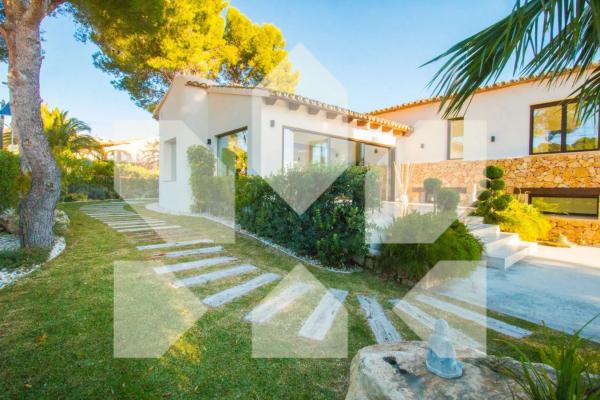 Casa independiente en calle el Mero