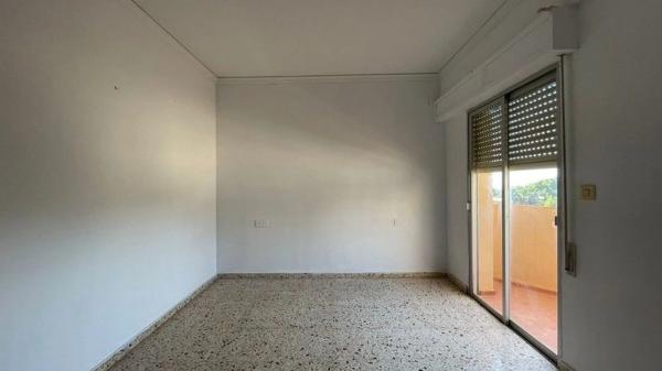 Piso en avenida del País Valencià