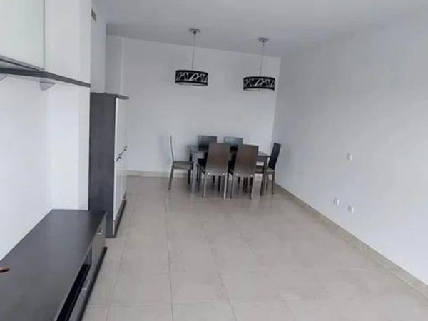 Piso en avenida Madrid, 3