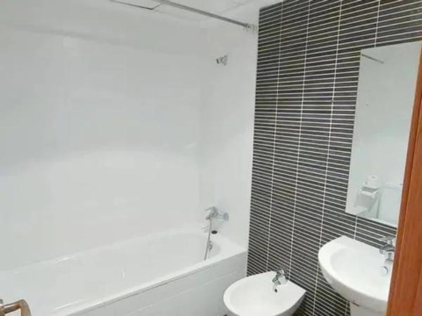 Piso en avenida Madrid, 3