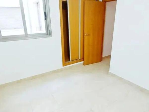 Piso en avenida Madrid, 3