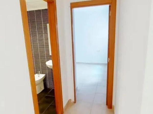 Piso en avenida Madrid, 3