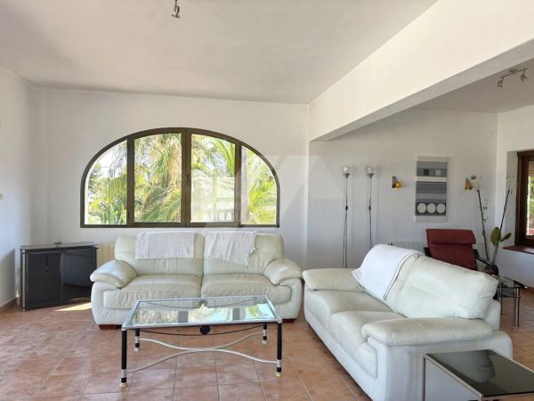 Casa independiente en calle l'Amarant