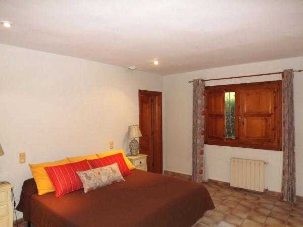 Casa independiente en calle Esparver-baladrar