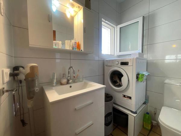 Casa independiente en calle Almería