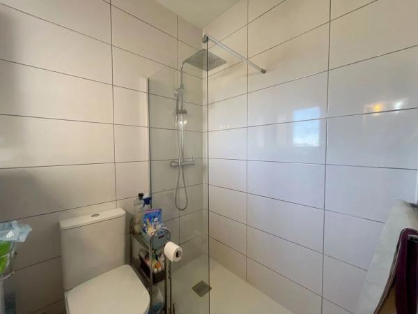 Casa independiente en calle Almería