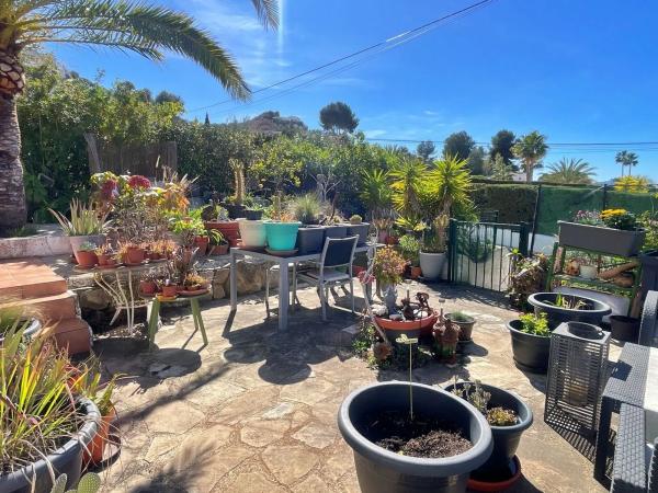 Casa independiente en calle Almería