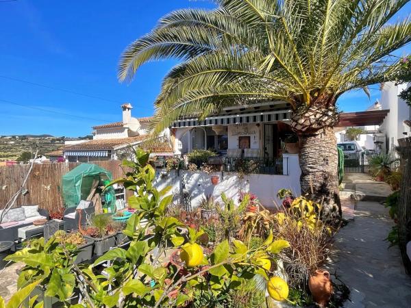 Casa independiente en calle Almería