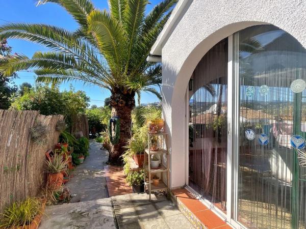 Casa independiente en calle Almería