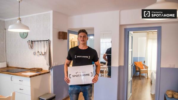 Se alquila piso de 2 habitaciones en Cabanyal-Canyamelar.