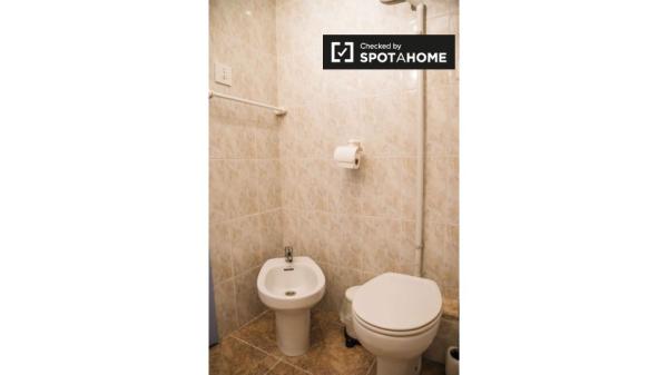 Se alquila piso de 2 habitaciones en Cabanyal-Canyamelar.