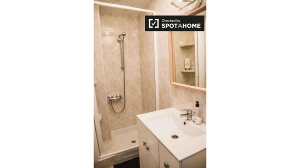 Se alquila piso de 2 habitaciones en Cabanyal-Canyamelar.