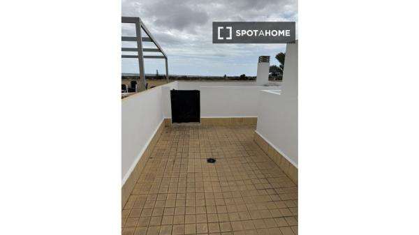 Piso de 2 dormitorios en alquiler en Elche.