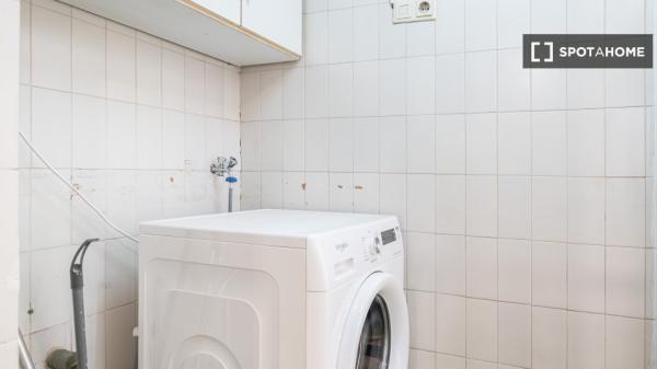 Piso en alquiler en Alicante, 6 habitaciones.