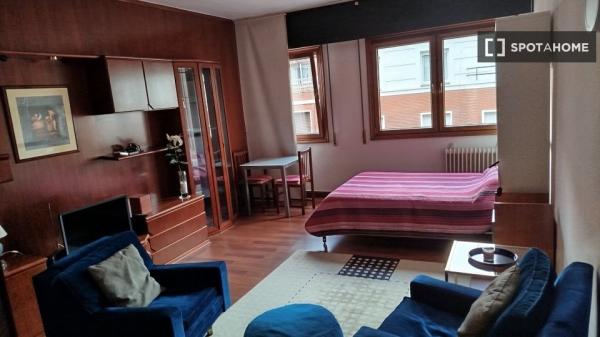 Estudio en alquiler en Indautxu, Bilbao