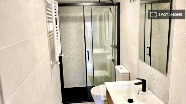 Habitación en piso compartido en Palacio, Madrid