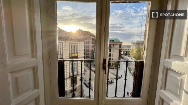 Habitación en piso compartido en Palacio, Madrid