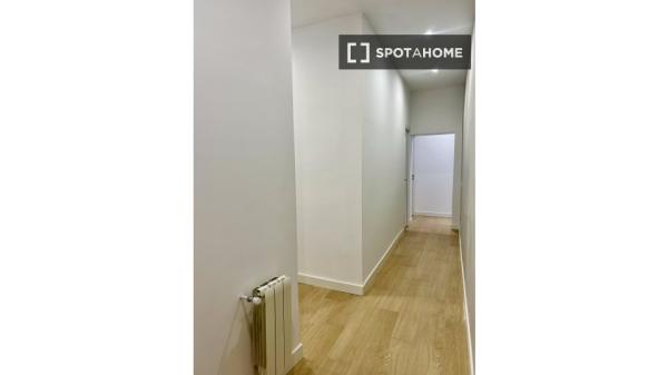 Habitación en piso compartido en Palacio, Madrid