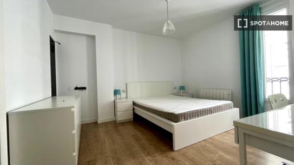 Apartamento de 1 dormitorio en alquiler en San Francisco, Bilbao