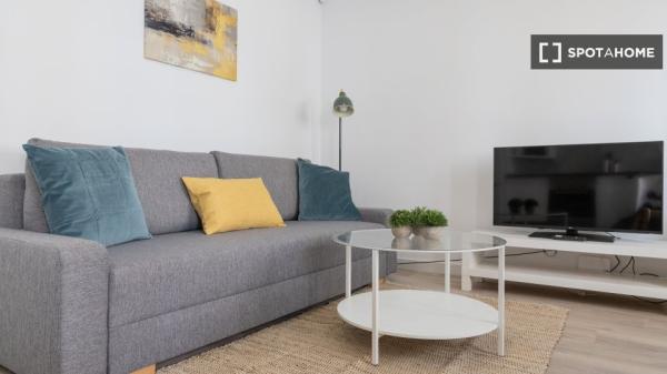 Piso de 2 dormitorios en alquiler en Almenara, Madrid.