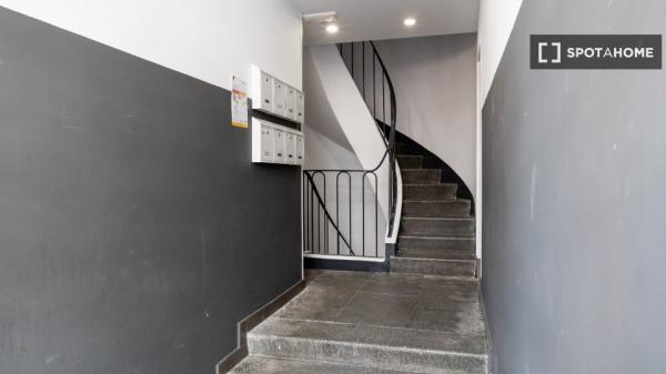 Piso de 2 dormitorios en alquiler en Almenara, Madrid.