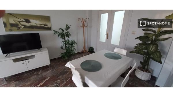 Chambre dans un appartement partagé à louer à Joaquina Eguaras.