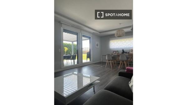 Apartamento de 2 dormitorios en alquiler en Salamanca