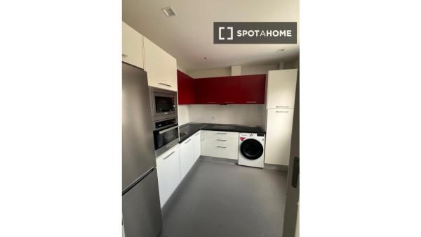 Apartamento de 2 dormitorios en alquiler en Salamanca