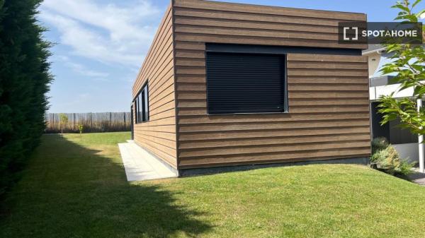 Apartamento de 2 dormitorios en alquiler en Salamanca