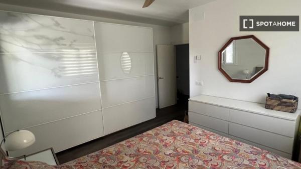 Apartamento de 2 dormitorios en alquiler en Salamanca
