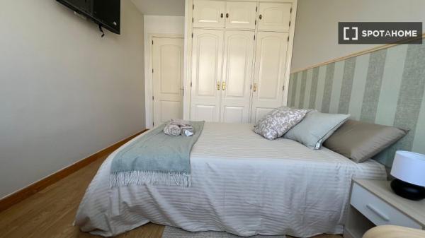 Zimmer in Wohngemeinschaft zu vermieten in Cuatro Caminos, Madrid