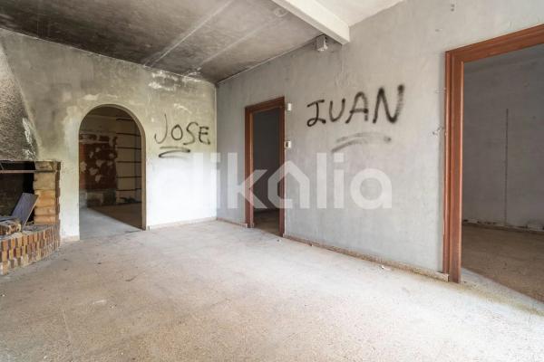 Casa independiente en via Sense Nom