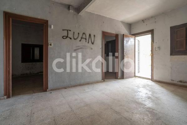 Casa independiente en via Sense Nom