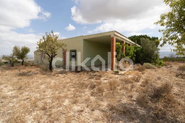 Casa independiente en via Sense Nom