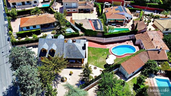 Casa independiente en calle Navarro