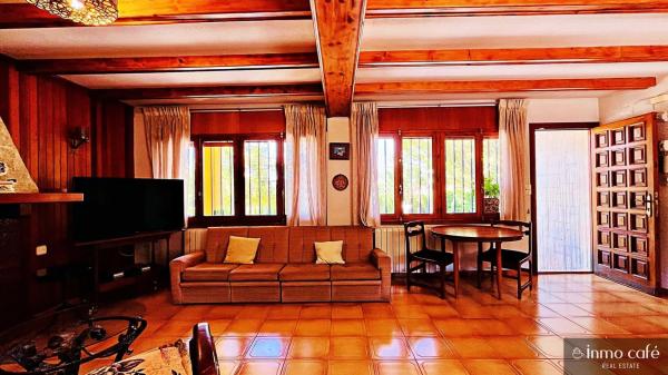 Casa independiente en calle Navarro