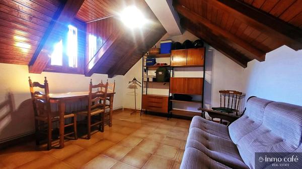 Casa independiente en calle Navarro