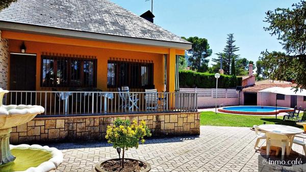 Casa independiente en calle Navarro