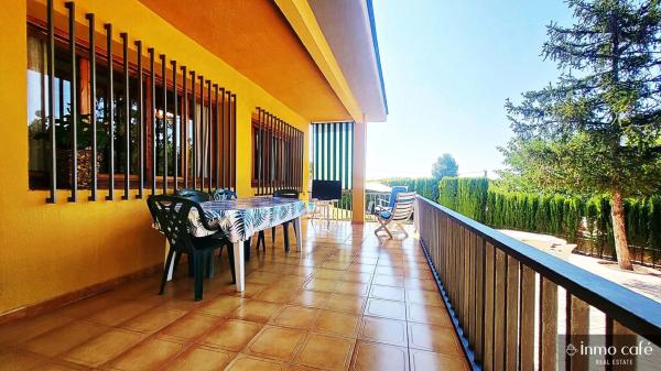 Casa independiente en calle Navarro