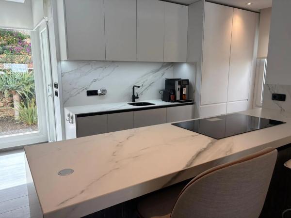 Casa independiente en calle Daya Nueva