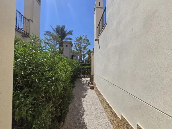 Chalet pareado en Av Antonio Pedrera Soler, 53