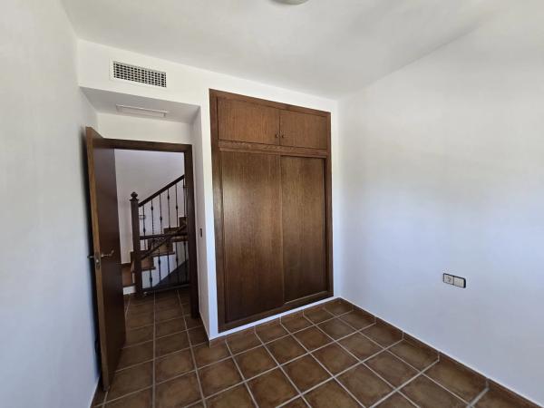 Chalet pareado en Av Antonio Pedrera Soler, 53