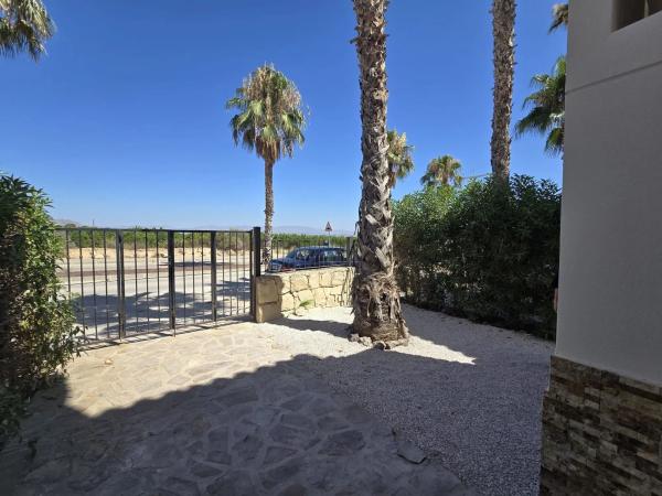 Chalet pareado en Av Antonio Pedrera Soler, 53