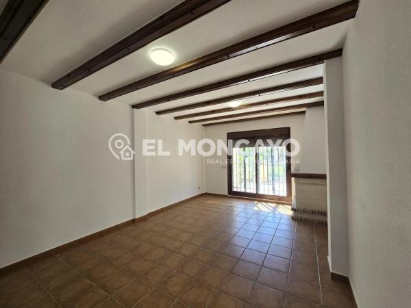 Casa independiente en avenida Antonio Pedrera Soler