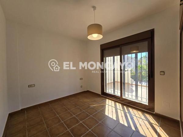 Casa independiente en avenida Antonio Pedrera Soler