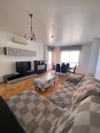 Piso en calle Ramón y Cajal