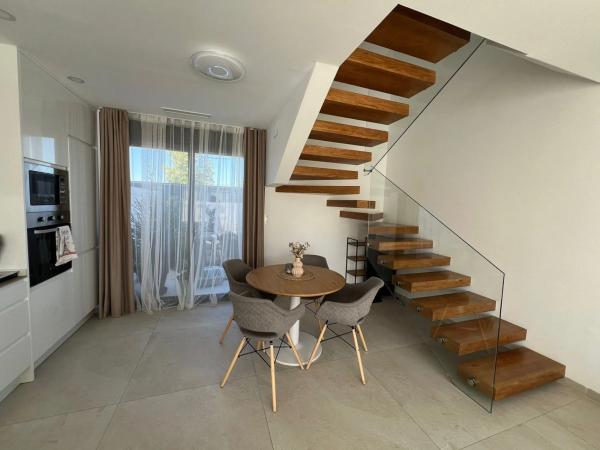 Chalet en calle Vicente Aleixandre, 24