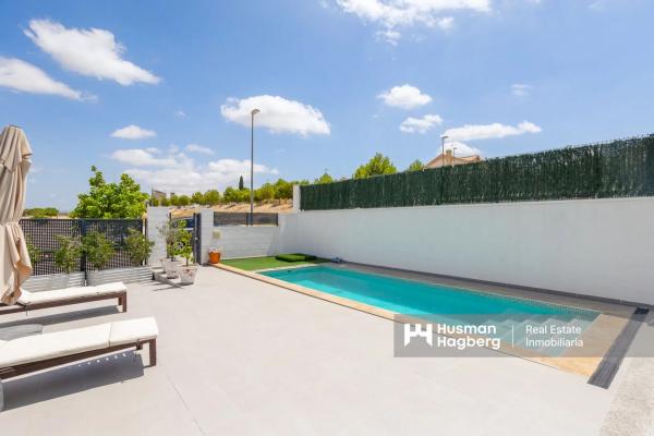 Chalet en calle Maria Goyri