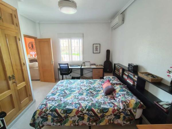 Chalet en calle Holanda